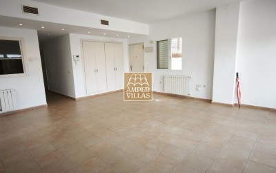 A sunny apartment with lovely wide views and a large terrace.